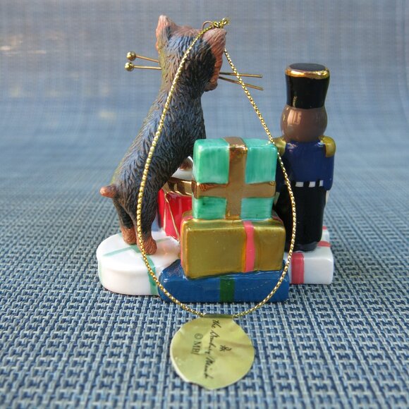Collectible Danbury Mint 2008 Christmas Drummer Yorkie Nutcracker Ornament - Picture 2 of 9